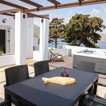 Sunny Bay Villa Ajía Marína Kültér fotó
